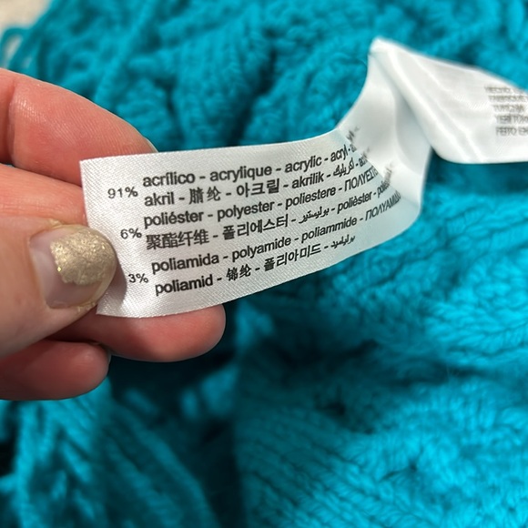 Women’s Zara turquoise cable knit fringe  sweater vest size Sm - Picture 5 of 5